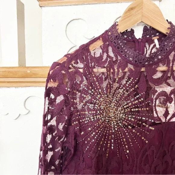 NWT Free People North Star Lace A-Line Mini Dress Plum Bell Sleeve Size 12 - Picture 3 of 9